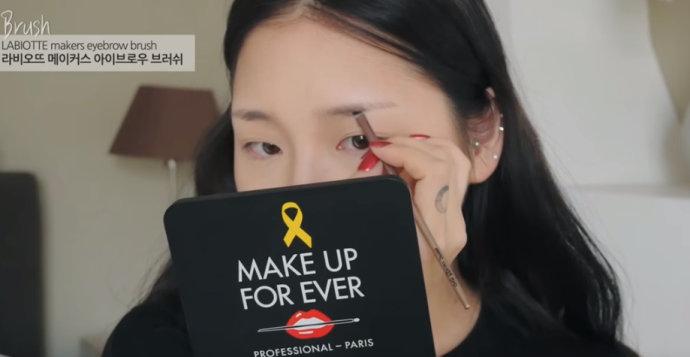 欧美妆容教程-第23张图片-古都长安汉服妆造体验馆