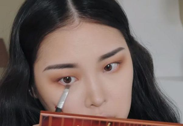 欧美妆容教程-第38张图片-古都长安汉服妆造体验馆