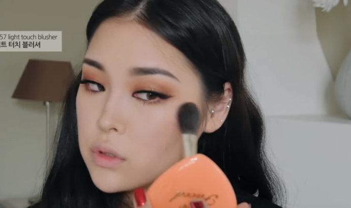 欧美妆容教程-第52张图片-古都长安汉服妆造体验馆