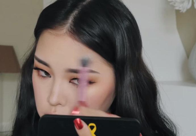 欧美妆容教程-第54张图片-古都长安汉服妆造体验馆