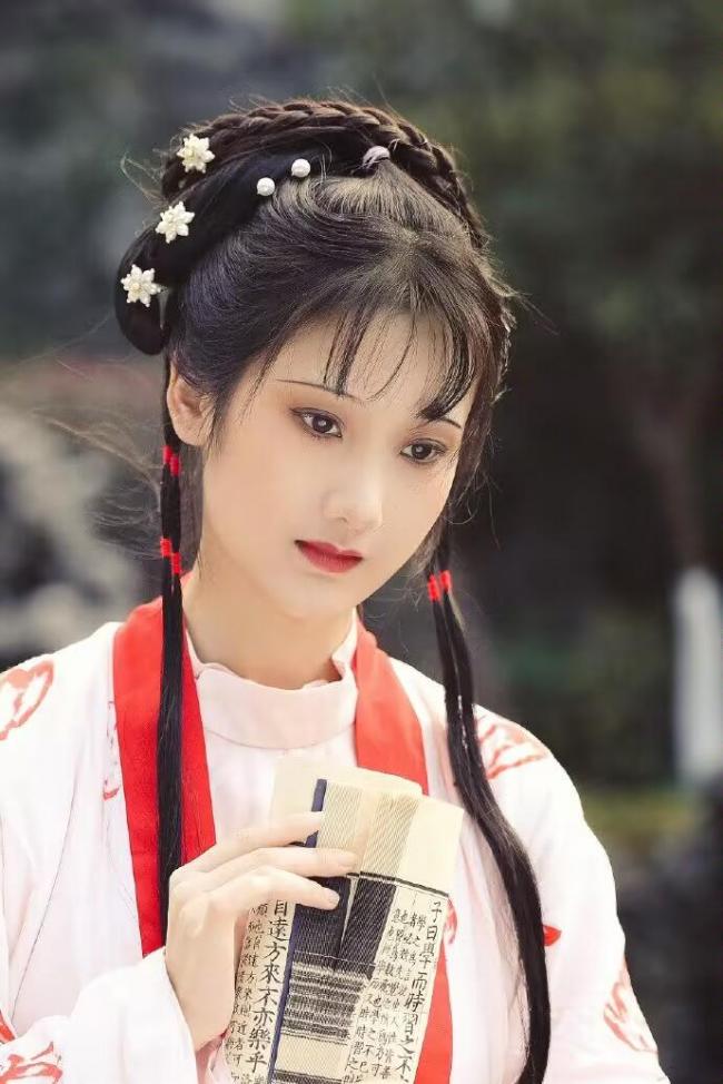 林黛玉妆容教程-第2张图片-古都长安汉服妆造体验馆