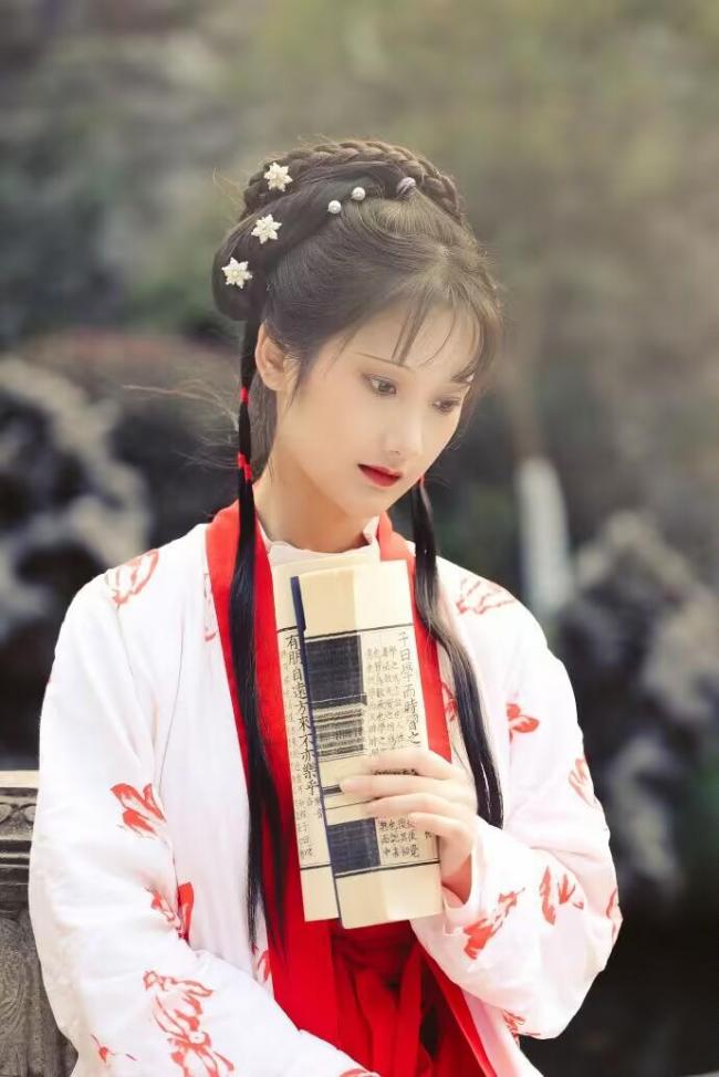 林黛玉妆容教程-第3张图片-古都长安汉服妆造体验馆