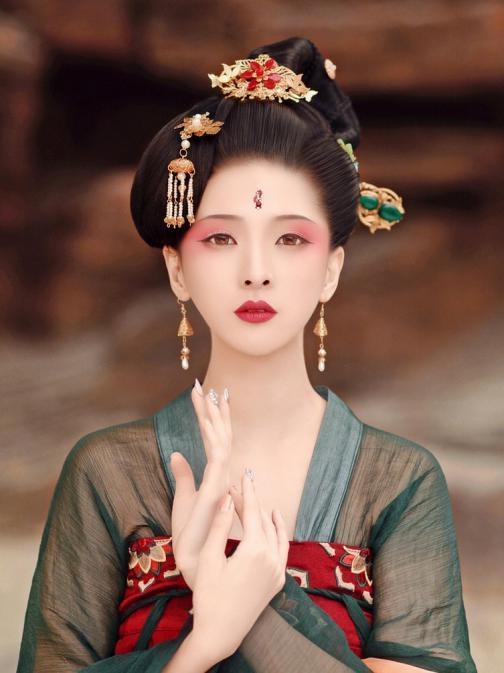古装妆容教程-第5张图片-古都长安汉服妆造体验馆 古装妆容教程-第5张图片-古都长安汉服妆造体验馆