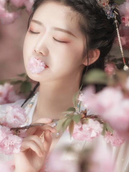 古装妆容教程-第7张图片-古都长安汉服妆造体验馆 古装妆容教程-第7张图片-古都长安汉服妆造体验馆