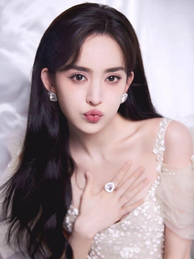 美丽的妆容-第25张图片-古都长安汉服妆造体验馆