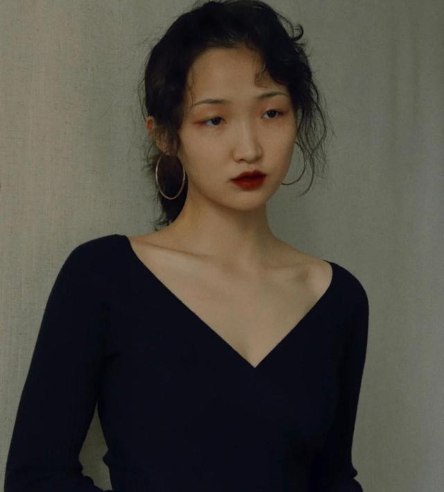单眼皮的妆容-第2张图片-古都长安汉服妆造体验馆
