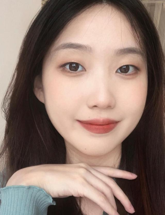 单眼皮的妆容-第5张图片-古都长安汉服妆造体验馆