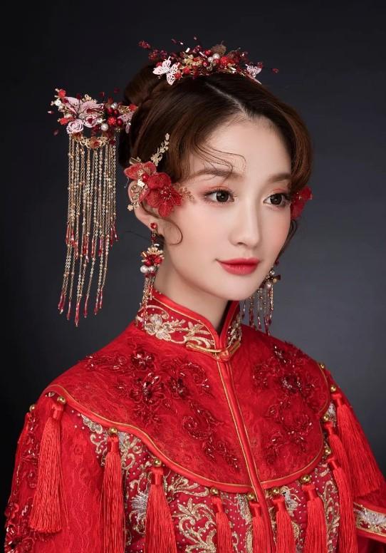 新娘妆容教程-第8张图片-古都长安汉服妆造体验馆