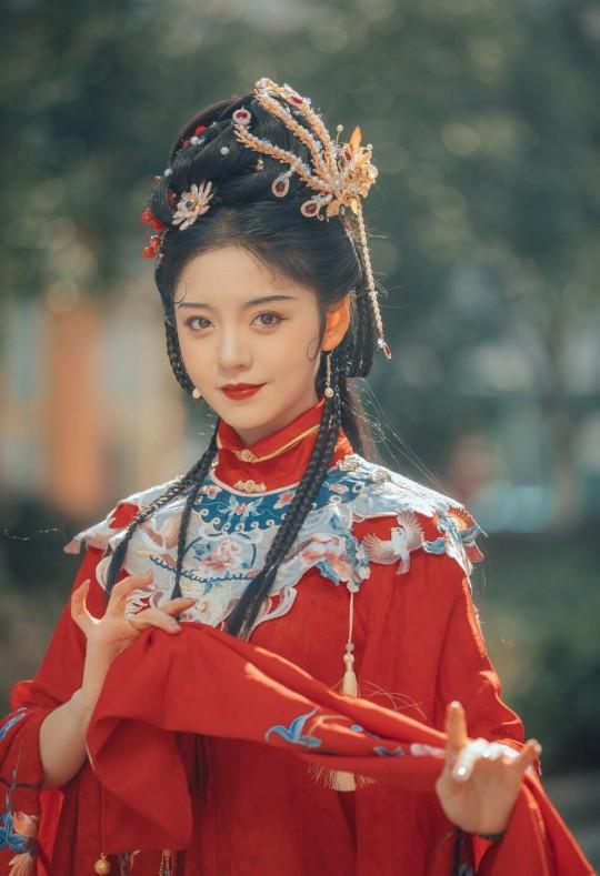 汉服的妆容-第22张图片-古都长安汉服妆造体验馆