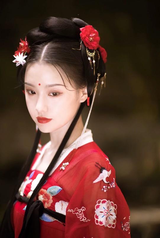 汉服的妆容-第26张图片-古都长安汉服妆造体验馆