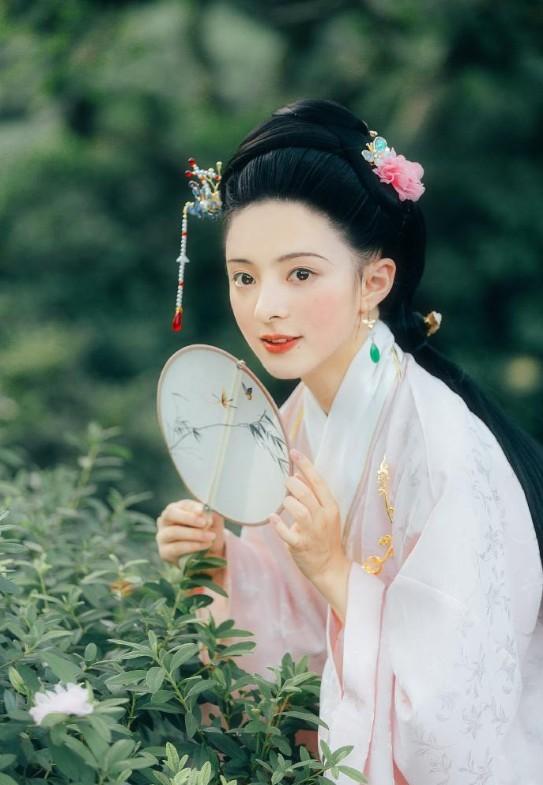 汉服的妆容-第29张图片-古都长安汉服妆造体验馆