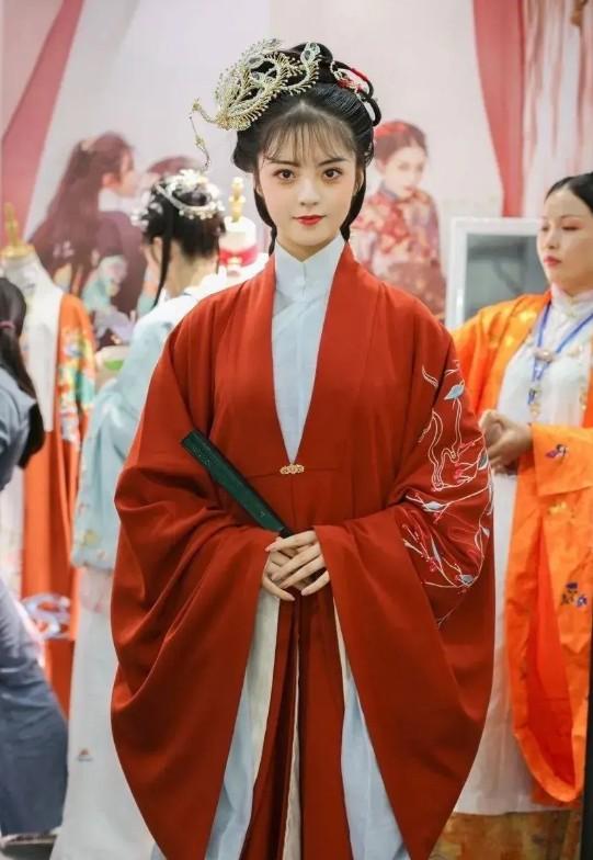 汉服的妆容-第35张图片-古都长安汉服妆造体验馆