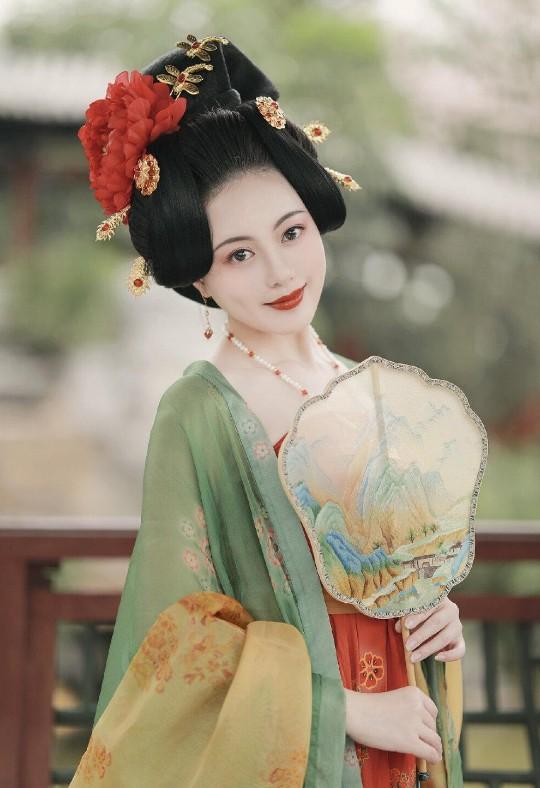 汉服的妆容-第40张图片-古都长安汉服妆造体验馆