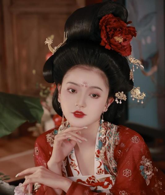 汉服的妆容-第41张图片-古都长安汉服妆造体验馆