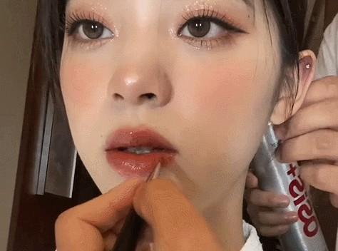 美丽的妆容-第53张图片-古都长安汉服妆造体验馆