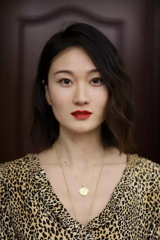 戴眼镜的妆容-第4张图片-古都长安汉服妆造体验馆