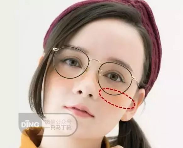 戴眼镜的妆容-第40张图片-古都长安汉服妆造体验馆