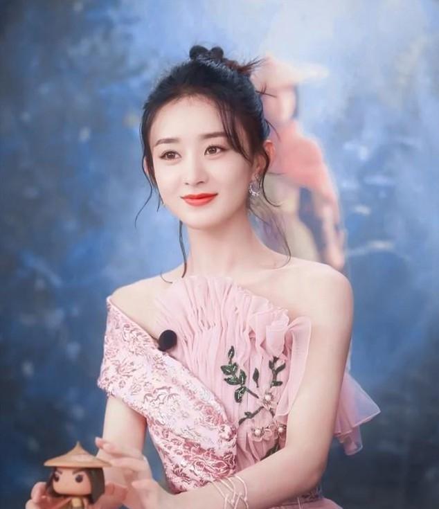 精致的妆容-第3张图片-古都长安汉服妆造体验馆
