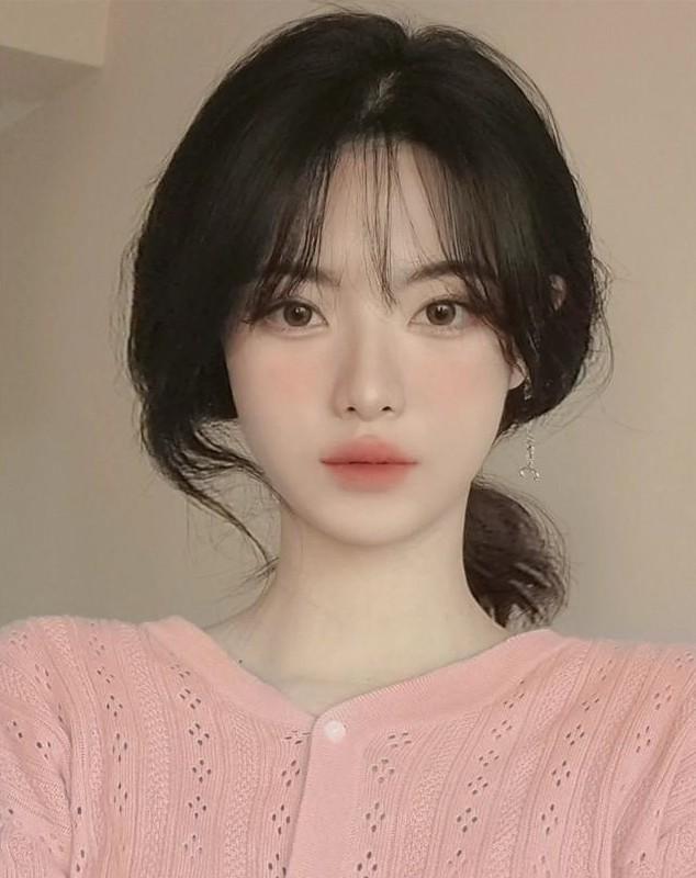 精致的妆容-第10张图片-古都长安汉服妆造体验馆