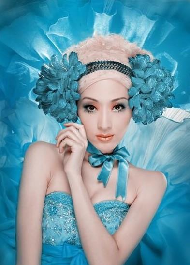伴娘的妆容-第2张图片-古都长安汉服妆造体验馆
