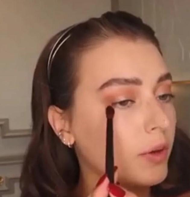 法式妆容特点-第5张图片-古都长安汉服妆造 法式妆容特点-第5张图片-古都长安汉服妆造