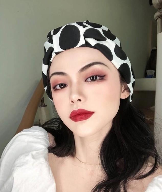 法式妆容特点-第9张图片-古都长安汉服妆造 法式妆容特点-第9张图片-古都长安汉服妆造