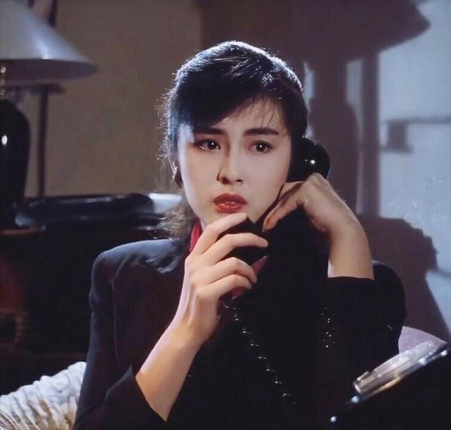 港风妆容特点-第6张图片-古都长安汉服妆造 港风妆容特点-第6张图片-古都长安汉服妆造