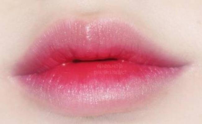 明朝妆容特点-第5张图片-古都长安汉服妆造 明朝妆容特点-第5张图片-古都长安汉服妆造