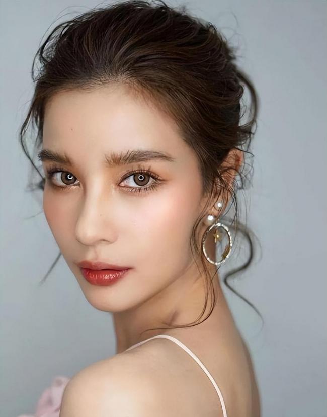 泰国妆容特点-第3张图片-古都长安汉服妆造 泰国妆容特点-第3张图片-古都长安汉服妆造