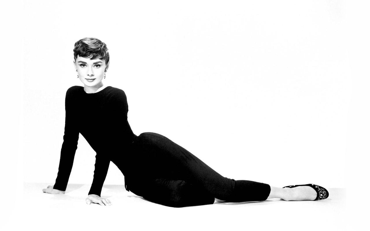 赫本妆容特点-第21张图片-古都长安汉服妆造 赫本妆容特点-第21张图片-古都长安汉服妆造