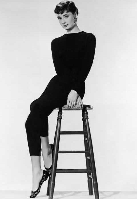 赫本妆容特点-第20张图片-古都长安汉服妆造 赫本妆容特点-第20张图片-古都长安汉服妆造