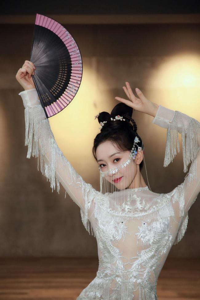 汉服舞台妆-第6张图片-古都长安汉服妆造体验馆 汉服舞台妆-第6张图片-古都长安汉服妆造体验馆