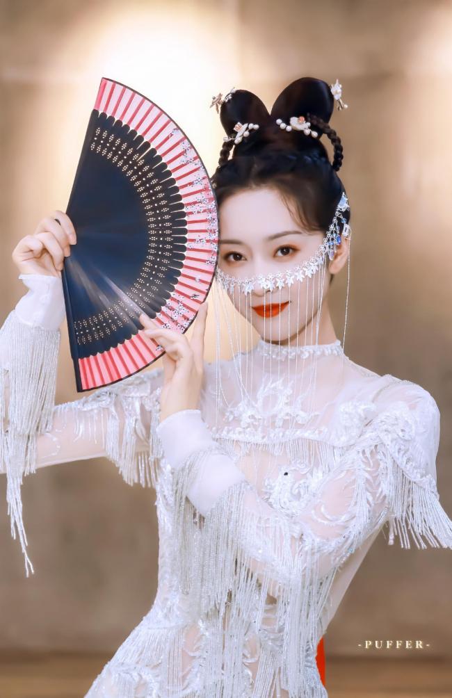 汉服舞台妆-第5张图片-古都长安汉服妆造体验馆 汉服舞台妆-第5张图片-古都长安汉服妆造体验馆