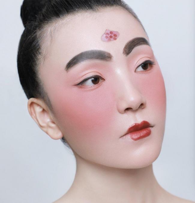 唐朝桃花妆-第7张图片-古都长安汉服妆造体验馆