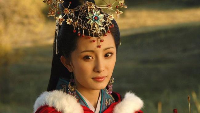 胭脂古法桃花妆-第2张图片-古都长安汉服妆造体验馆