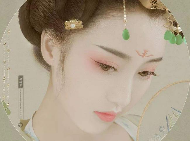 胭脂古法桃花妆-第8张图片-古都长安汉服妆造体验馆