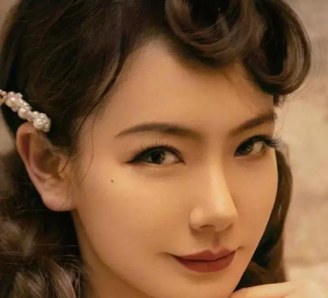 民国妆舞台妆-第2张图片-古都长安汉服妆造体验馆