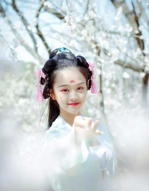 汉服桃花妆-第8张图片-古都长安汉服妆造体验馆