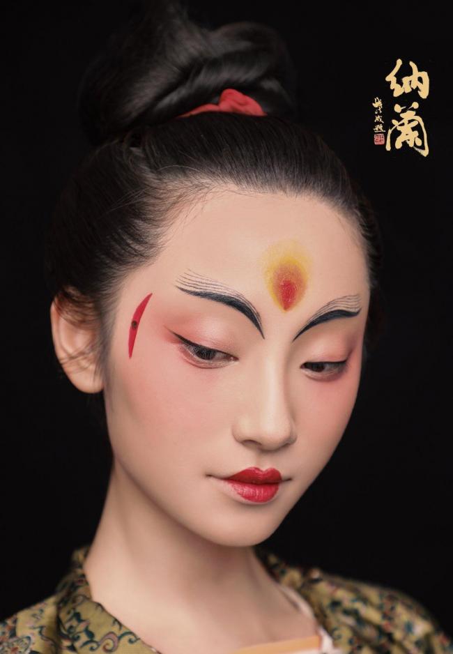 唐朝妆面-第11张图片-古都长安汉服妆造体验馆