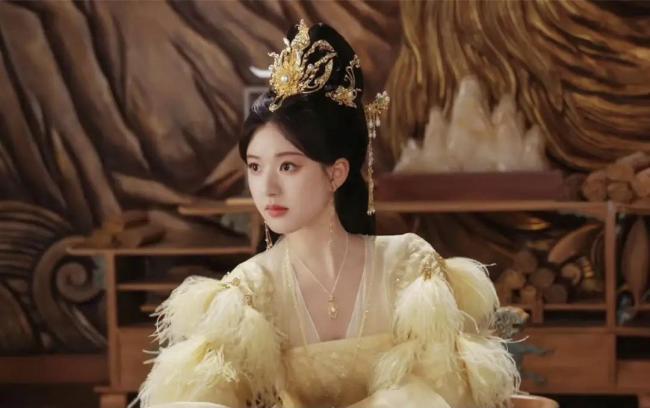 凤凰女神妆面-第5张图片-古都长安汉服妆造体验馆