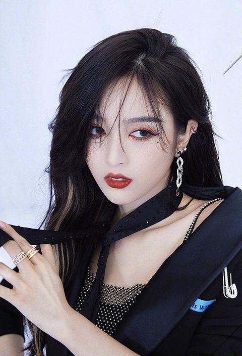 烟熏妆图片
