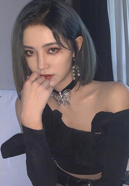 烟熏妆图片-第3张图片-古都长安汉服妆造体验馆