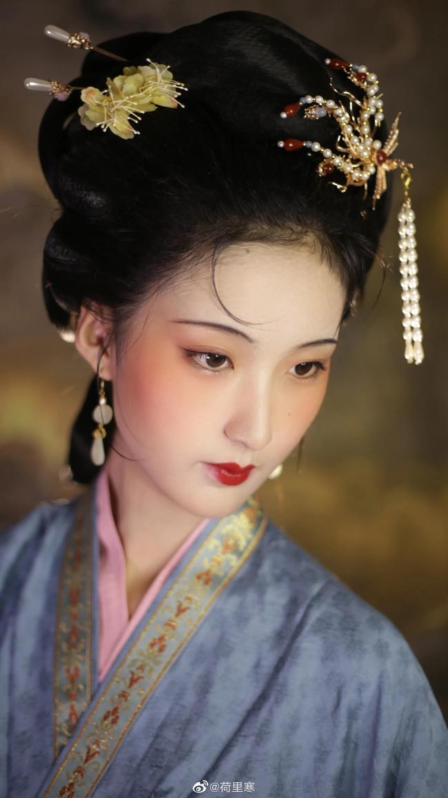汉服妆图片-第4张图片-古都长安汉服妆造体验馆