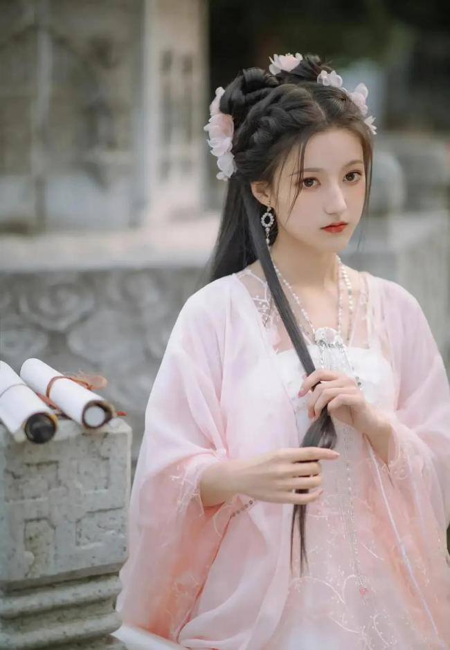 汉服妆图片-第5张图片-古都长安汉服妆造体验馆
