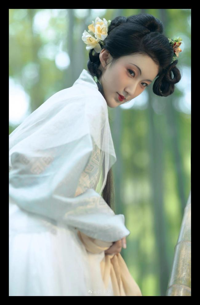 汉服妆图片-第13张图片-古都长安汉服妆造体验馆
