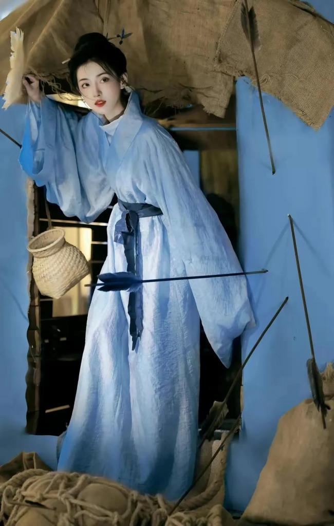 汉服妆图片-第15张图片-古都长安汉服妆造体验馆