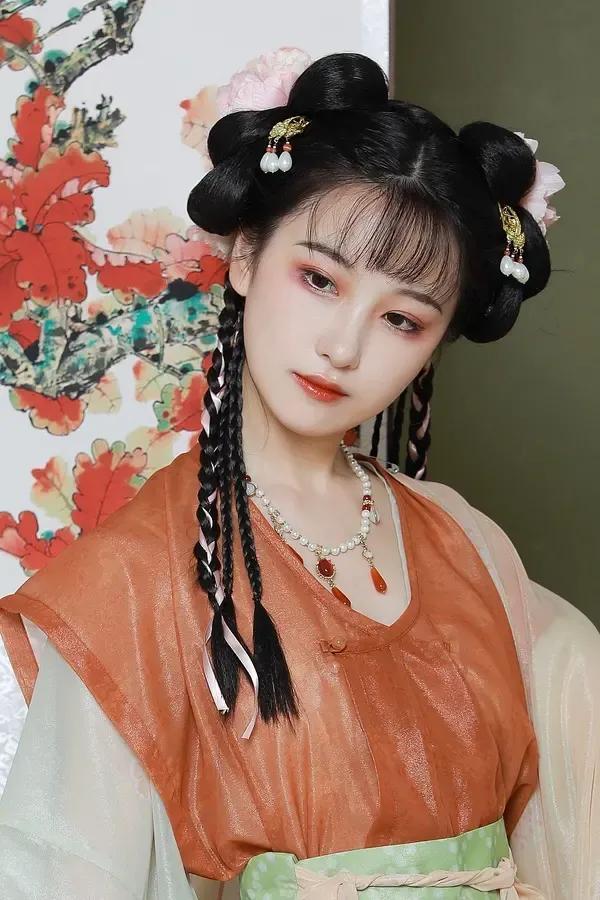汉服妆图片-第17张图片-古都长安汉服妆造体验馆