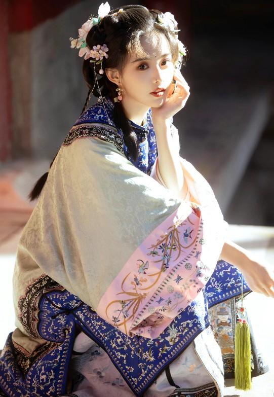 汉服妆图片-第18张图片-古都长安汉服妆造体验馆