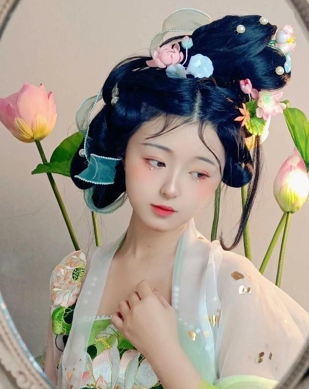 汉服妆图片-第23张图片-古都长安汉服妆造体验馆