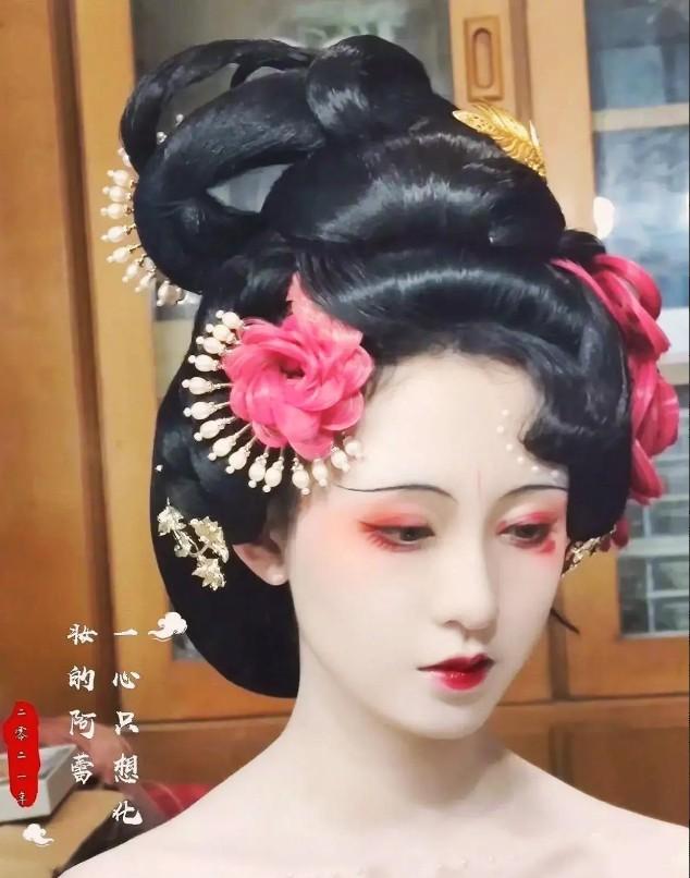 汉服妆图片-第31张图片-古都长安汉服妆造体验馆